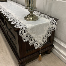 Load image into Gallery viewer, Luxury Table Runner
